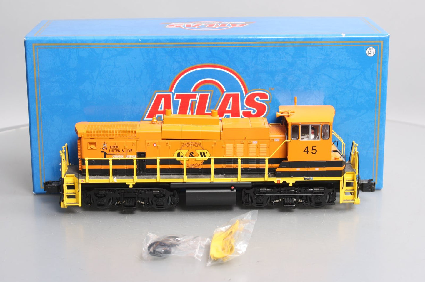 Atlas 1811-1 O Genesee & Wyoming MP-15DC Diesel Locomotive w/TMCC #45 EX/Box