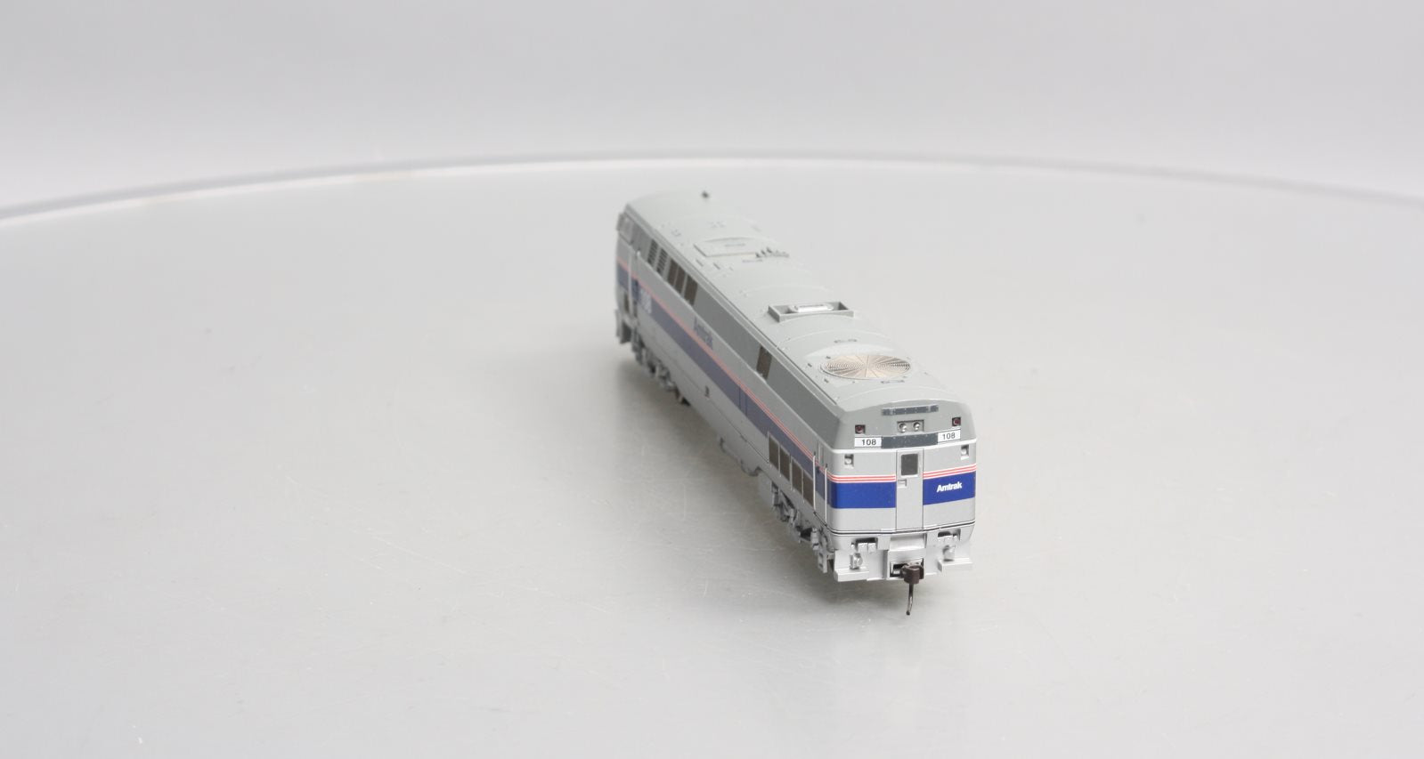 Athearn 91576 HO Amtrak P-42 Diesel Locomotive #108 LN/Box