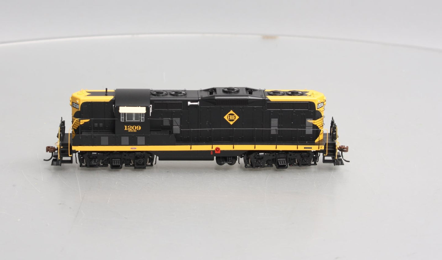 Athearn G62572 HO Erie GP7 Diesel Locomotive #1209