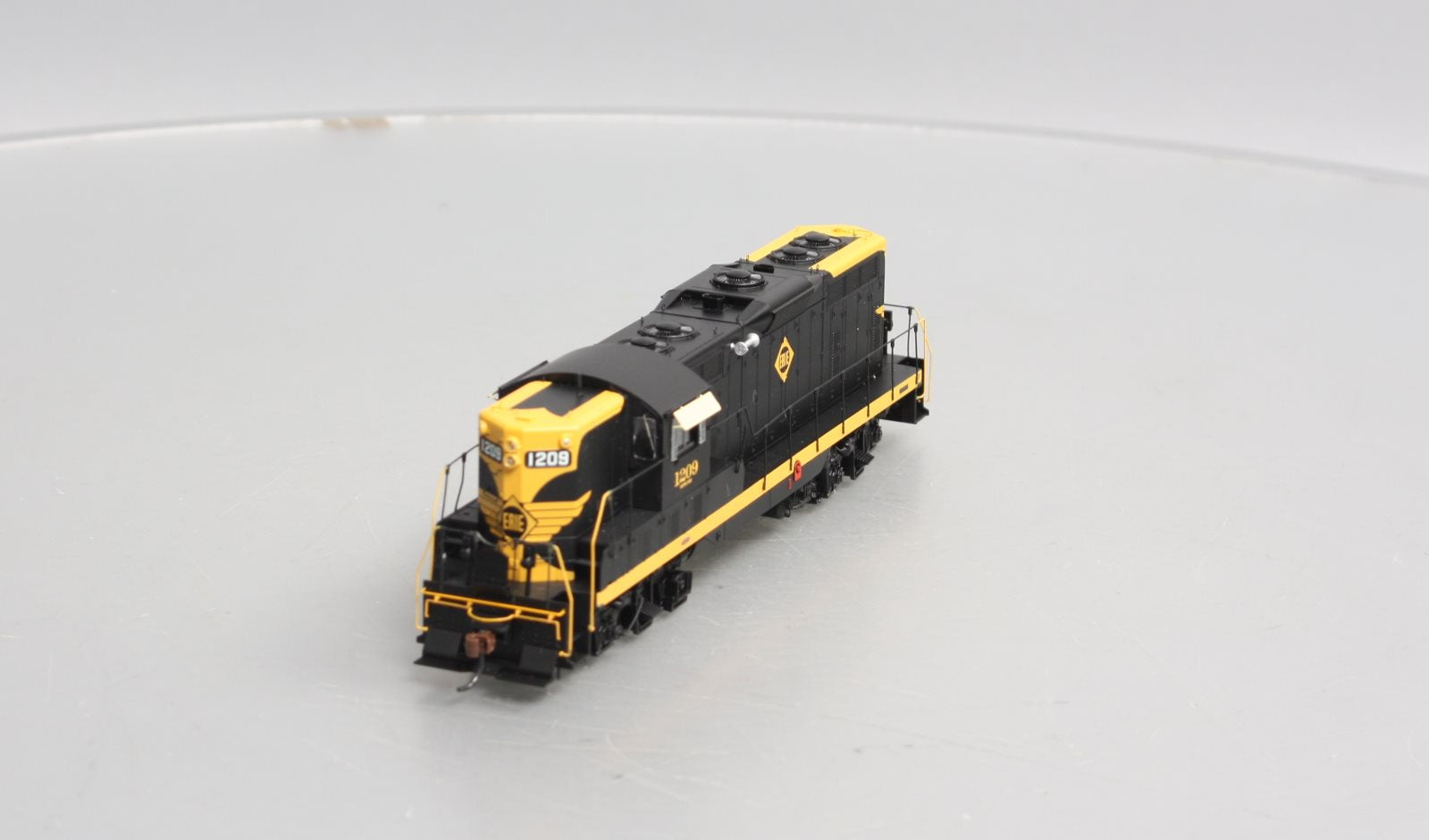 Athearn G62572 HO Erie GP7 Diesel Locomotive #1209