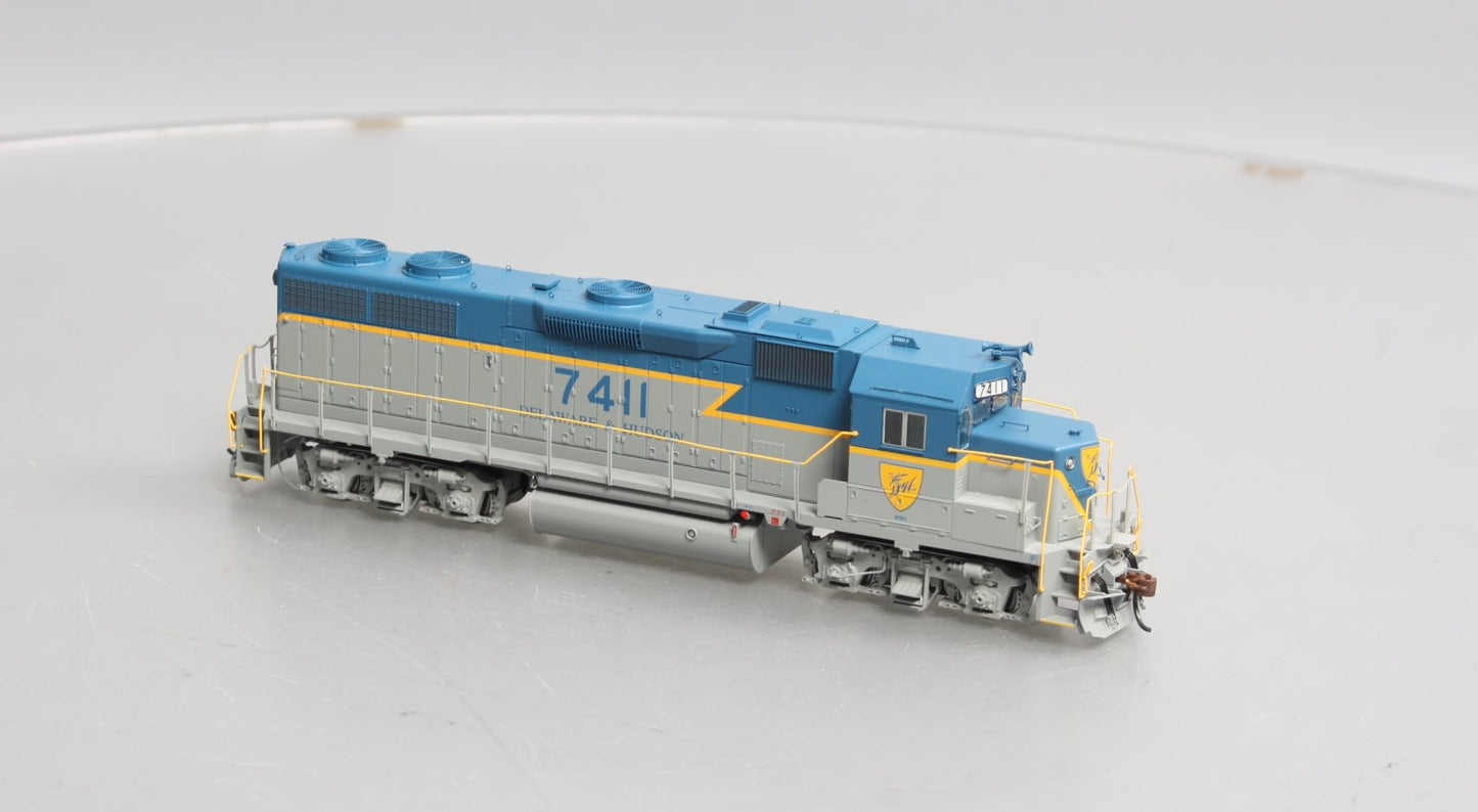 Athearn G40798 HO Delaware & Hudson GP39-2 Phase I Diesel Locomotive #7411 EX/Box