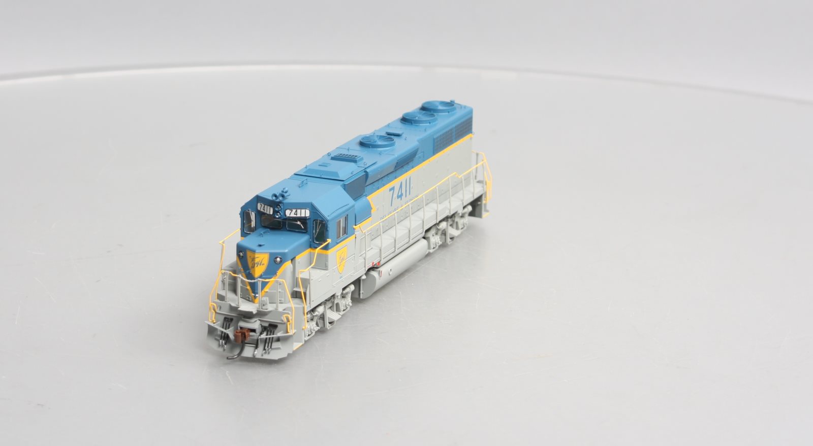 Athearn G40798 HO Delaware & Hudson GP39-2 Phase I Diesel Locomotive #7411