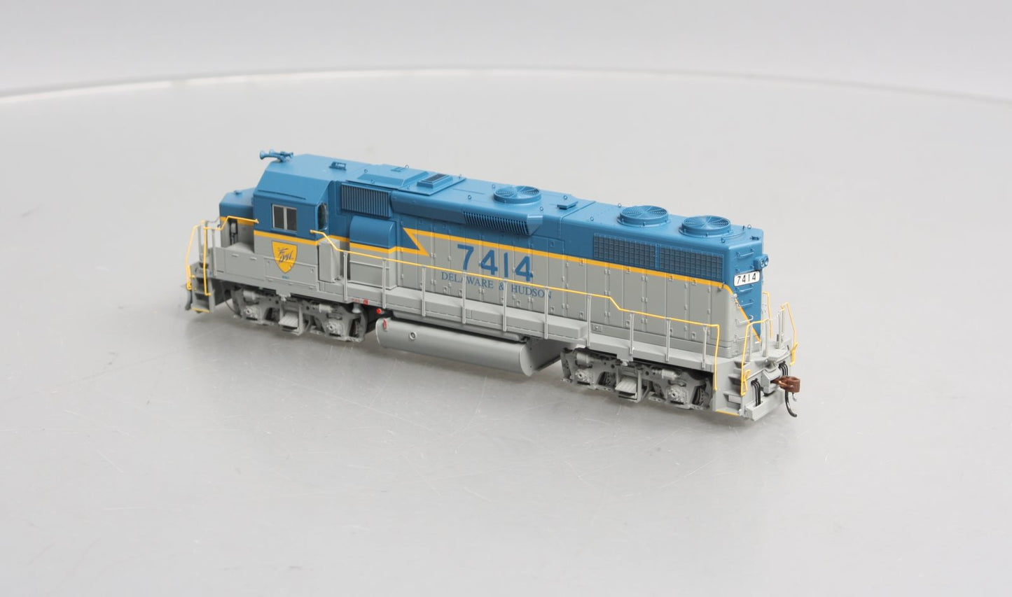 Athearn G40799 HO Delaware & Hudson GP39-2 Phase I Diesel Locomotive #7414