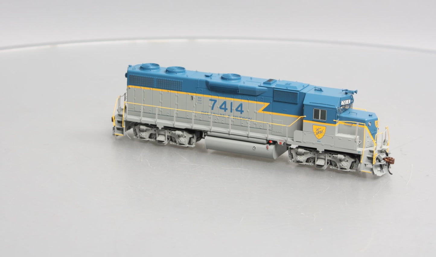 Athearn G40799 HO Delaware & Hudson GP39-2 Phase I Diesel Locomotive #7414