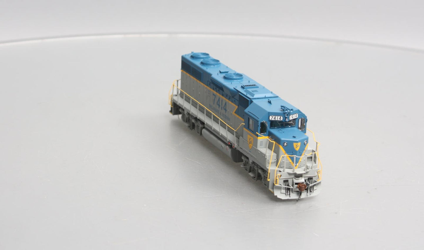 Athearn G40799 HO Delaware & Hudson GP39-2 Phase I Diesel Locomotive #7414