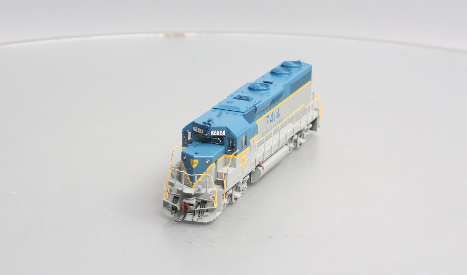 Athearn G40799 HO Delaware & Hudson GP39-2 Phase I Diesel Locomotive #7414