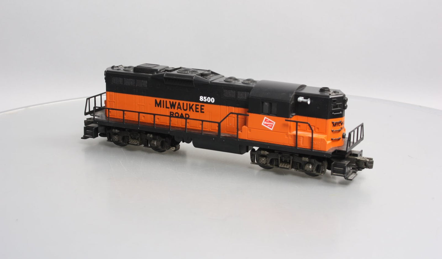 Lionel 6-18500 O Gauge Milwaukee Road GP9 Diesel Locomotive #8500 EX/Box