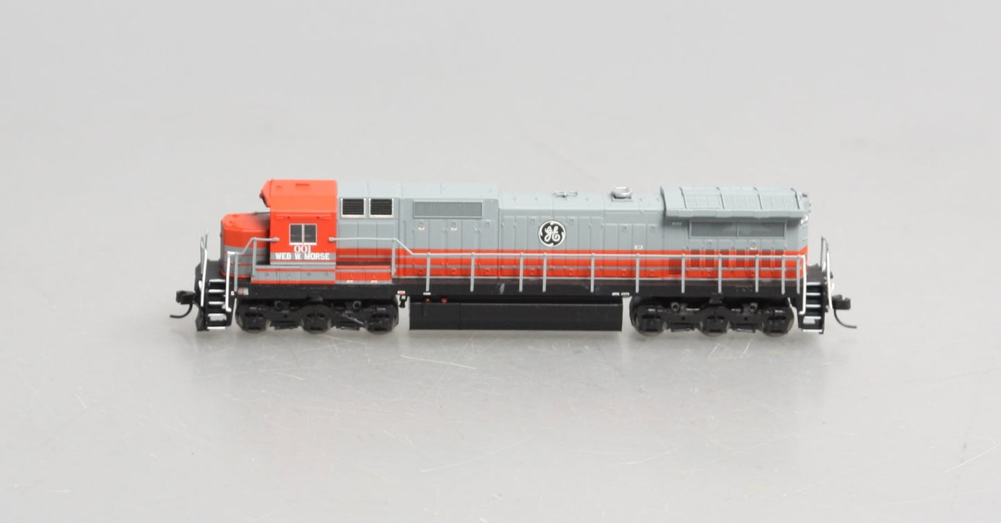 Atlas 51879 N GE Demonstrator GE Dash 8-40C Diesel Locomotive w/DCC #001
