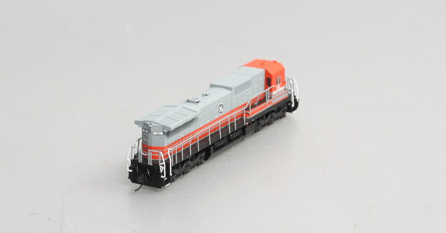 Atlas 51879 N GE Demonstrator GE Dash 8-40C Diesel Locomotive w/DCC #001