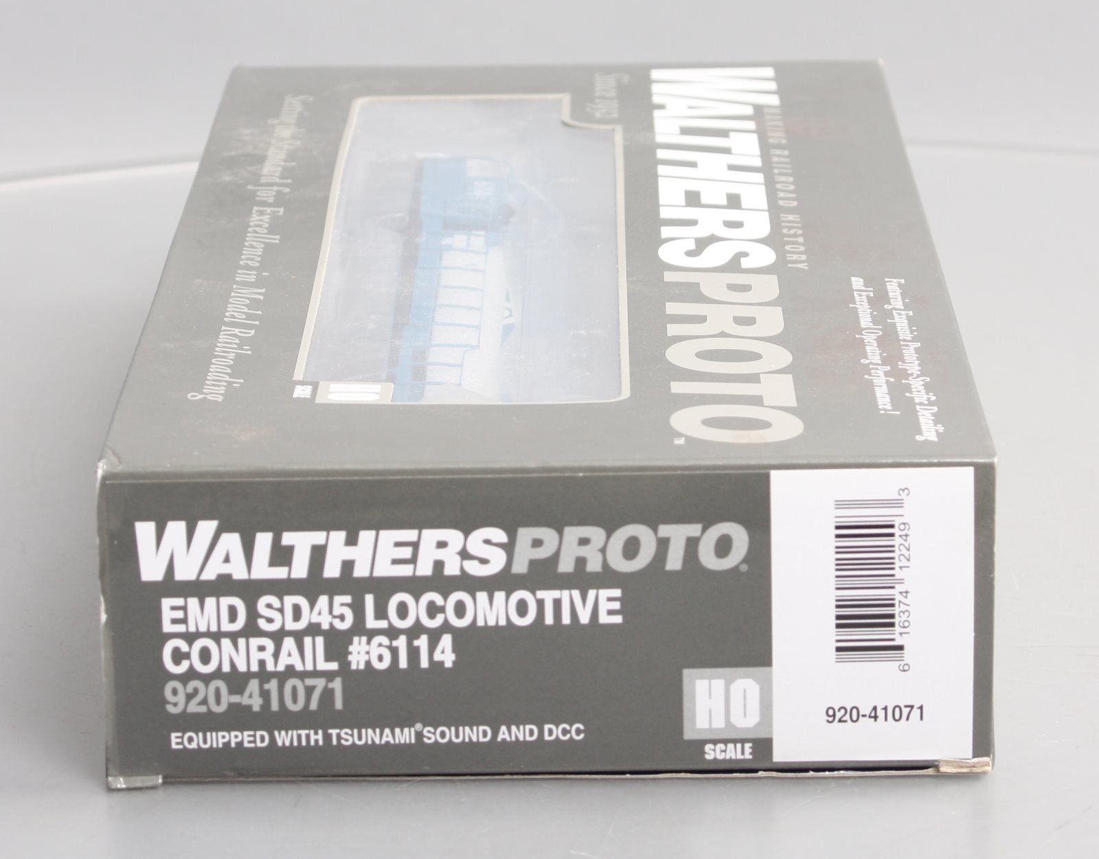 Walthers 920-41071 HO Conrail EMD SD45 Diesel Locomotive with Sound & DCC #6114