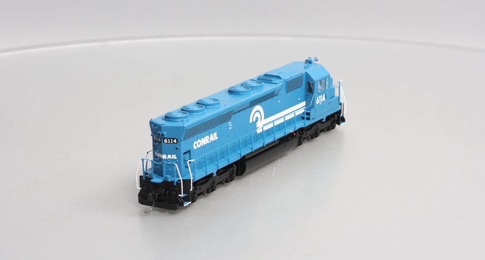 Walthers 920-41071 HO Conrail EMD SD45 Diesel Locomotive with Sound & DCC #6114