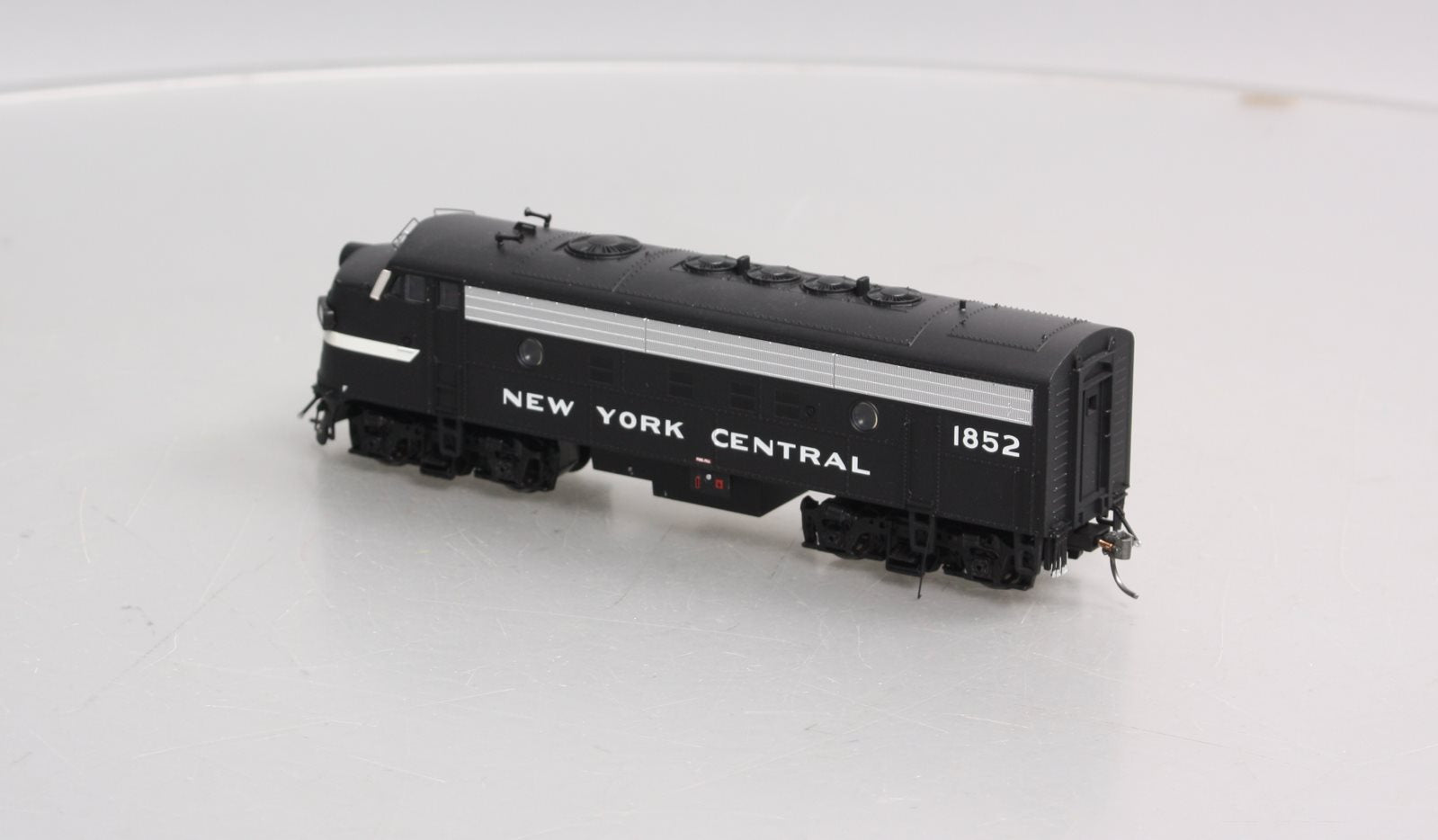 Bowser 24065 HO New York Central EMD F7A Diesel Locomotive #1852