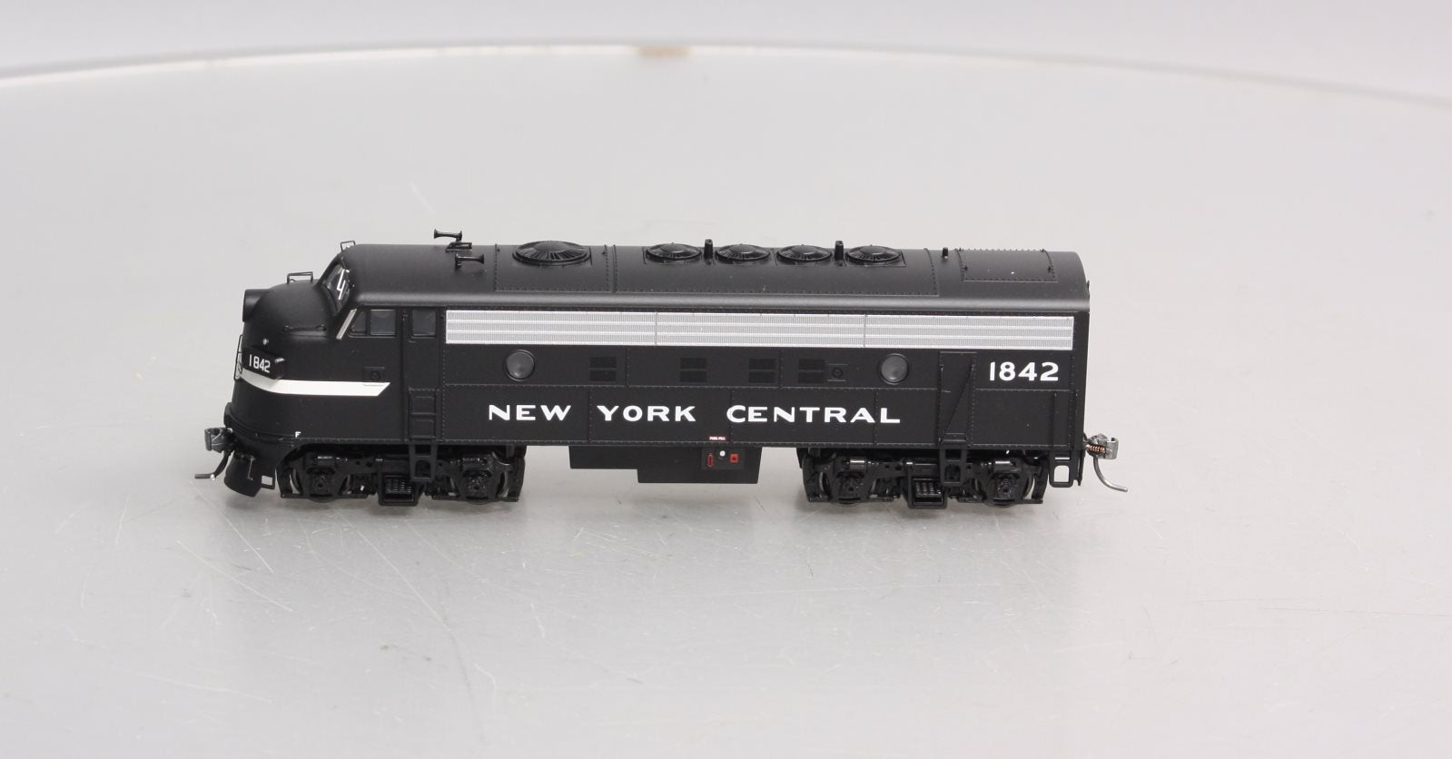 Bowser 24064 HO New York Central EMD F7A Diesel Locomotive #1842
