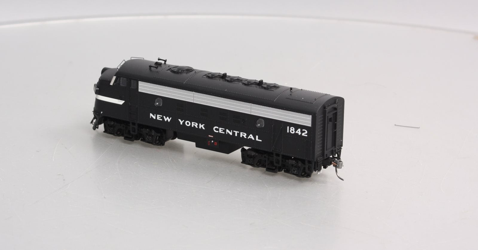 Bowser 24064 HO New York Central EMD F7A Diesel Locomotive #1842