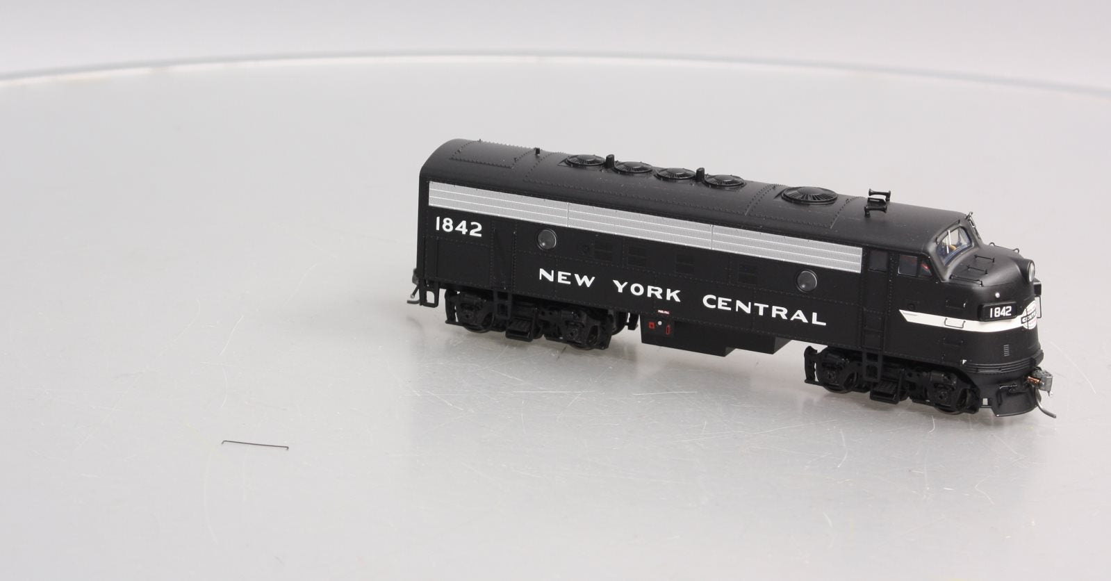Bowser 24064 HO New York Central EMD F7A Diesel Locomotive #1842