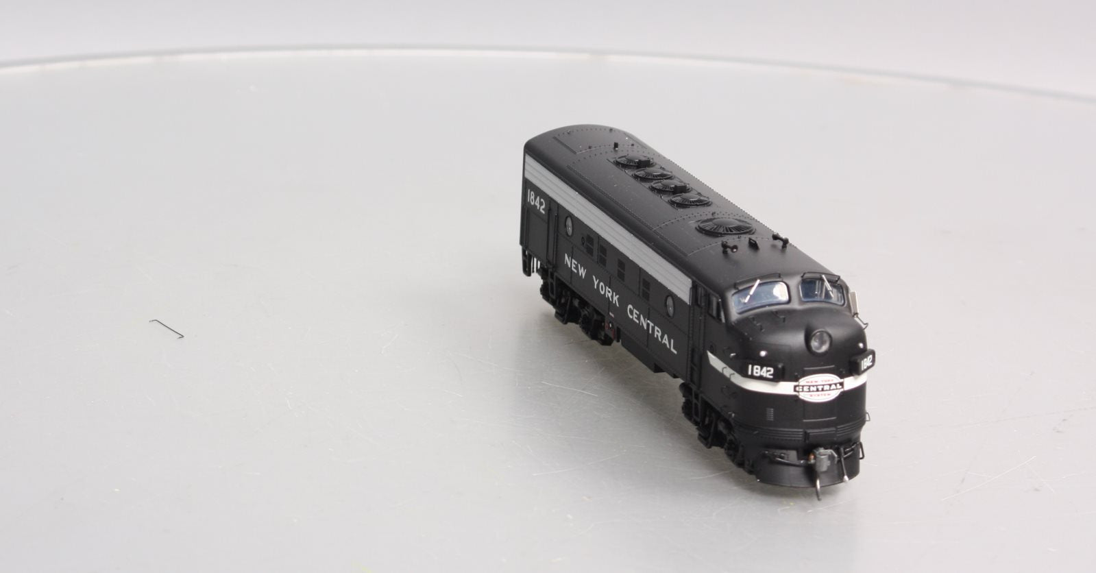 Bowser 24064 HO New York Central EMD F7A Diesel Locomotive #1842