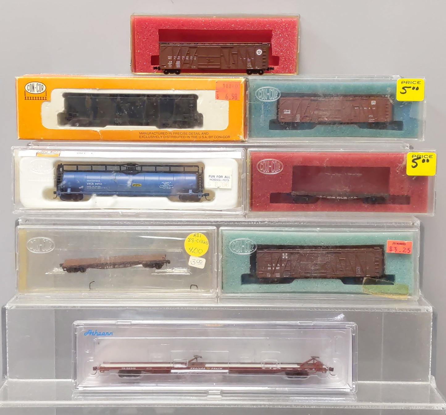 Athearn & Other N Scale Assorted Freight Cars [8] EX