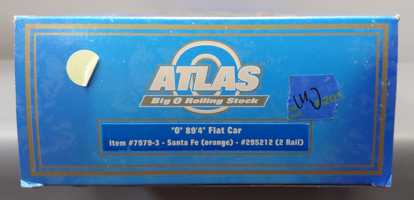 Atlas 7979-3 O Santa Fe 89'4 Flat Car # 295212 (2-Rail) LN/Box