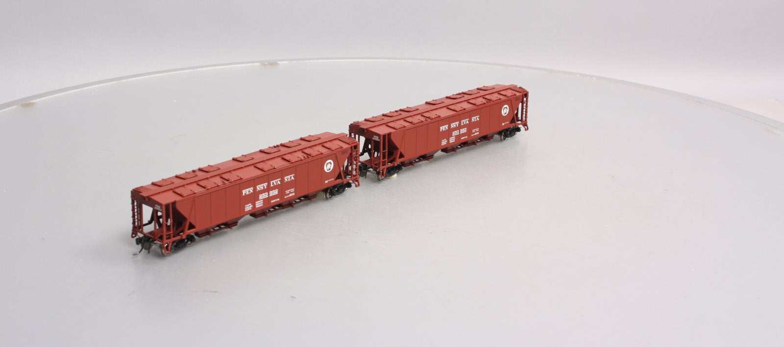 Broadway Limited 4083 HO PRR Class H32 5-Bay Covered Hopper Set A (Pack of 2)