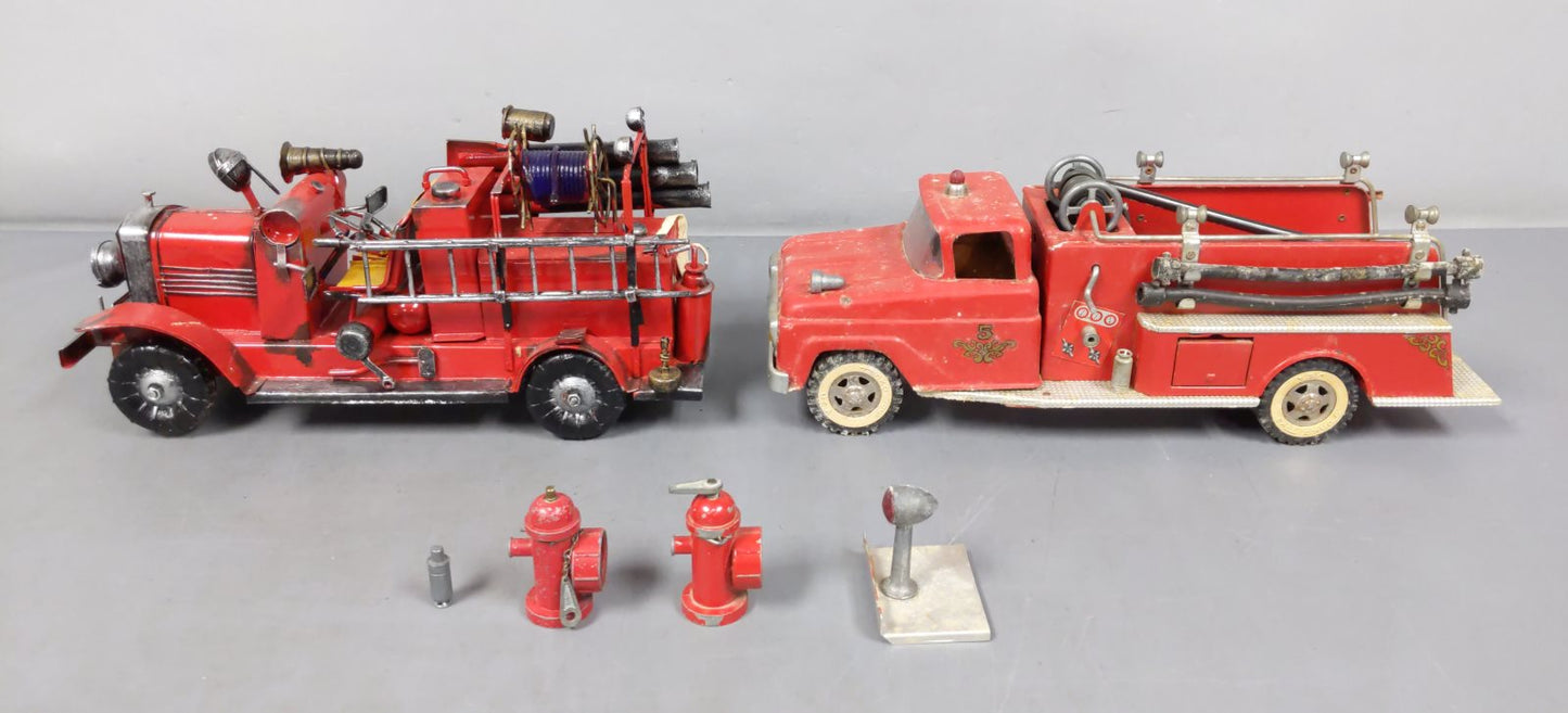 Tin Plate Fire Truck Decorations [2] VG