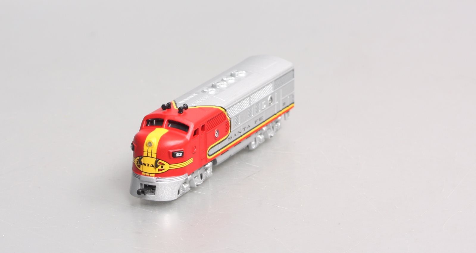 Lionel 7-91001 1:120 Scale F3 Diesel Locomotive Santa Fe Super Chief F3 Die Cast