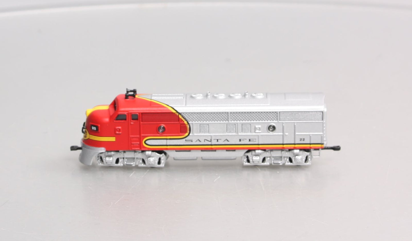 Lionel 7-91001 1:120 Scale F3 Diesel Locomotive Santa Fe Super Chief F3 Die Cast