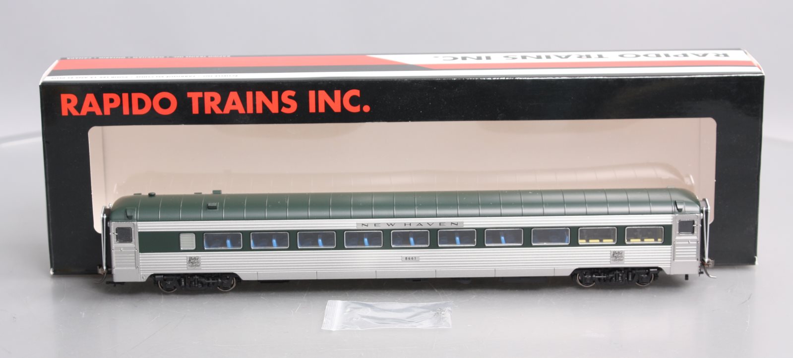 Rapido Trains 017206 HO New Haven Passenger Car w/Skirts #8661