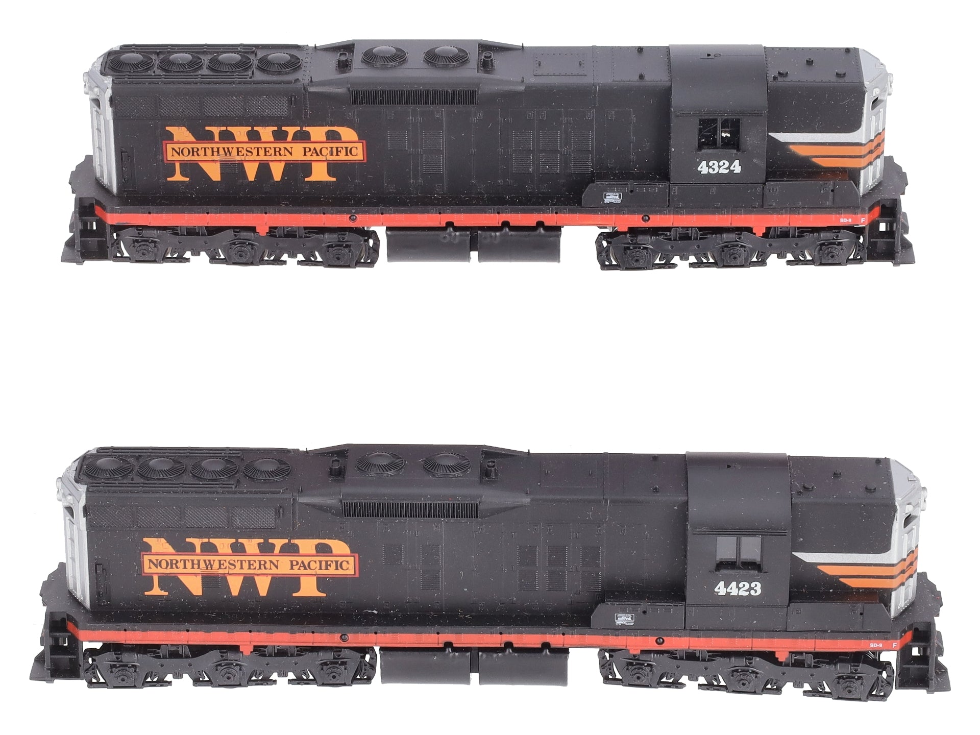 Athearn 2228 HO NWP SD-9 Powered & Dummy Diesel Locomotive #4324/#4423