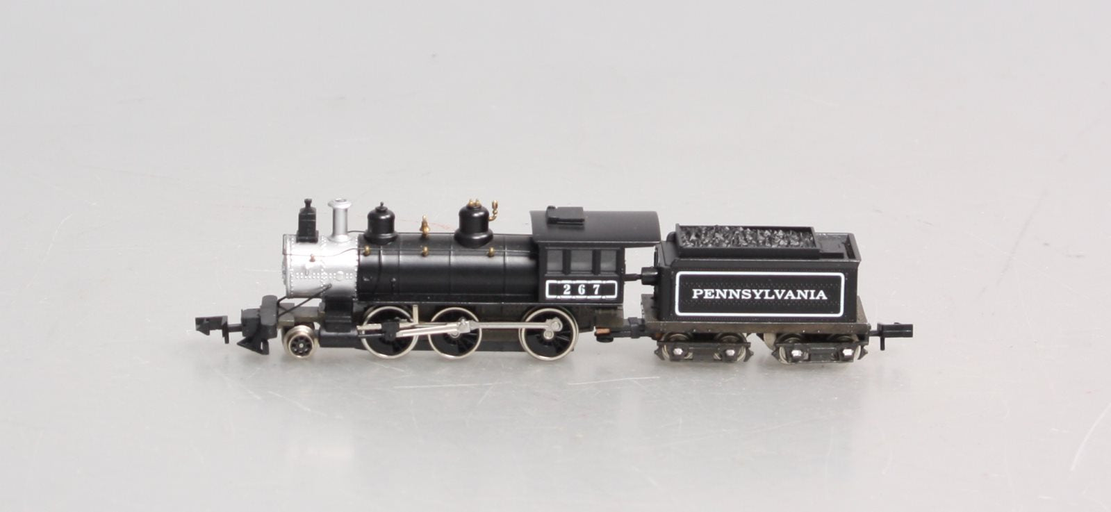 Roundhouse 8055 N Scale PRR 2-6-0 RTR Steam Locomotive & Tender #267 EX/Box