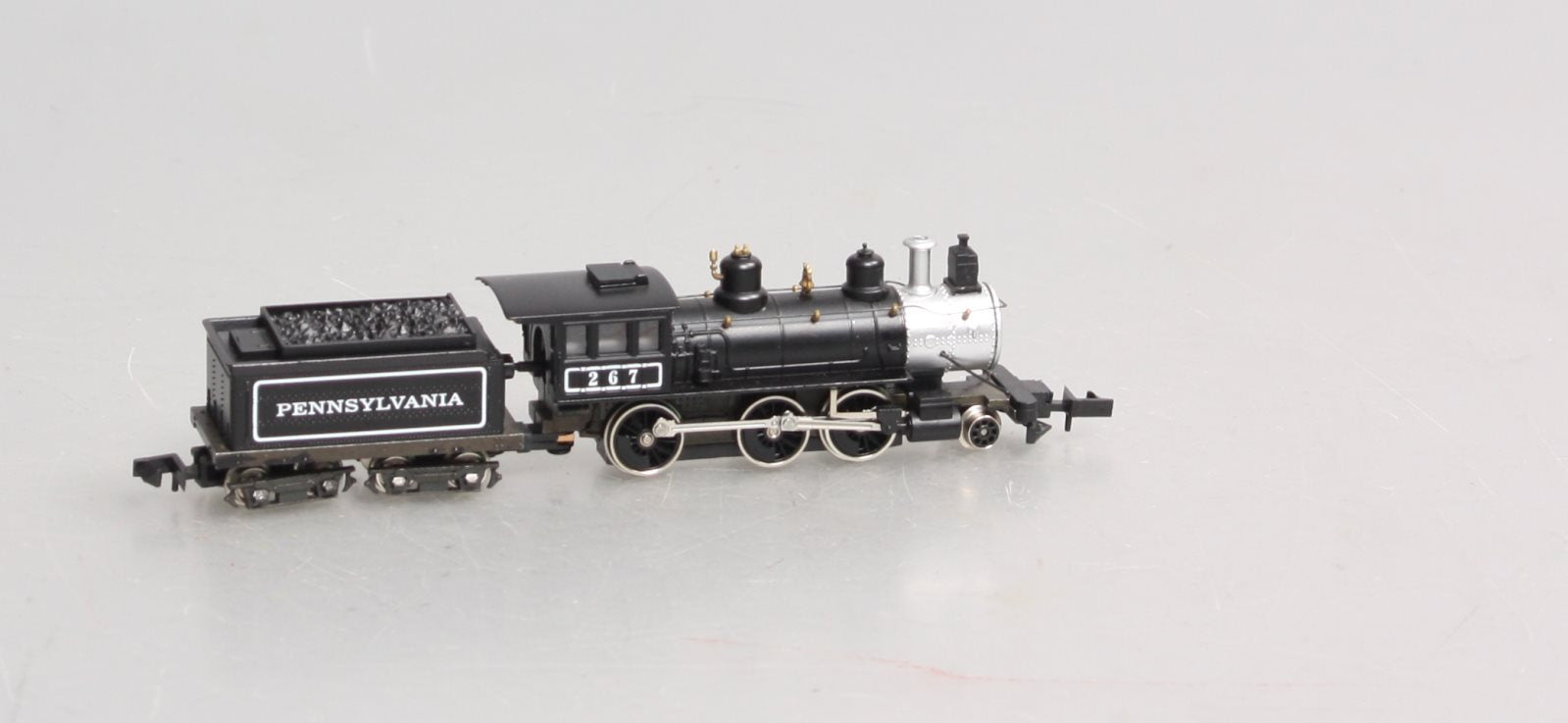 Roundhouse 8055 N Scale PRR 2-6-0 RTR Steam Locomotive & Tender #267 EX/Box