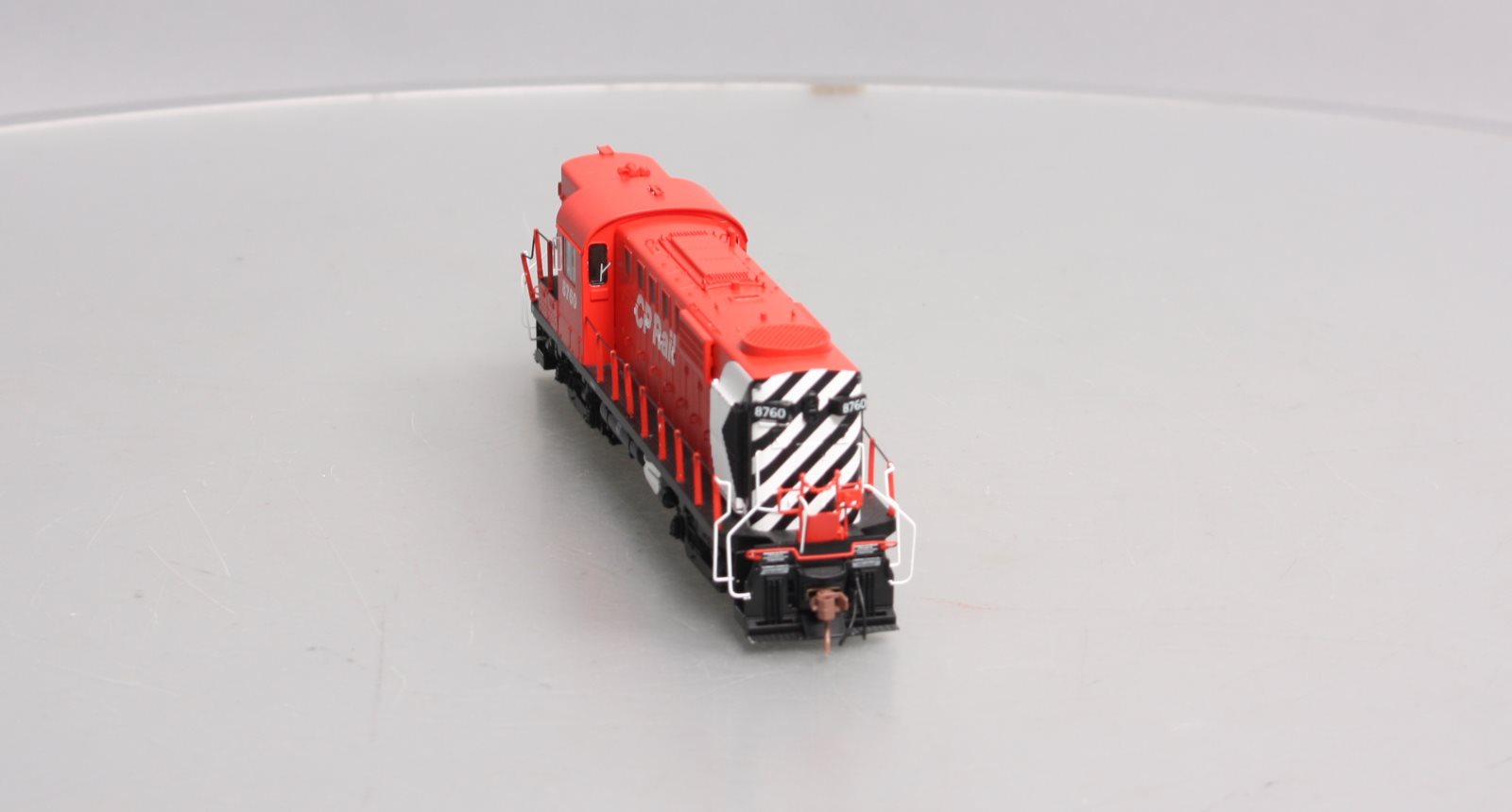 Rapido Trains 32540 HO CP Rail MLW RS-18 Diesel Loco #8760 w/ DCC & Sound EX/Box