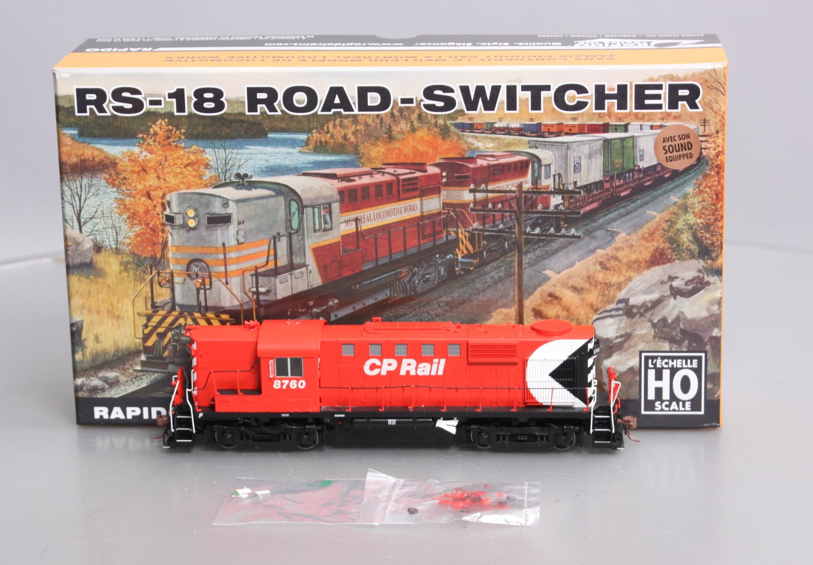Rapido Trains 32540 HO CP Rail MLW RS-18 Diesel Loco #8760 w/ DCC & Sound EX/Box