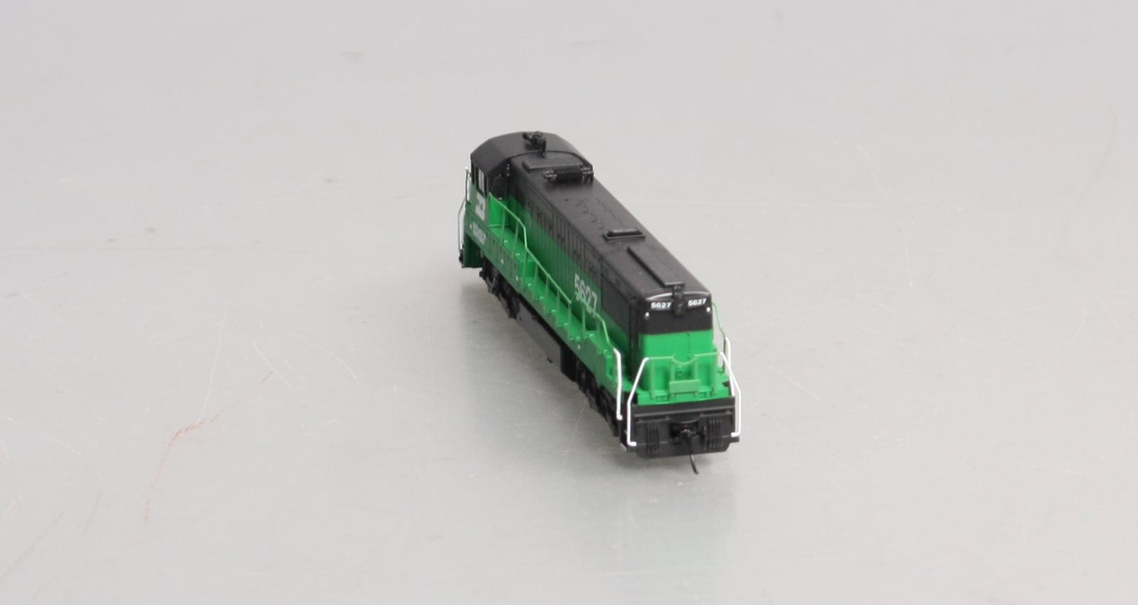 Arnold HN2217 N Burlington Northern GE U25C Phase IIIb #5627