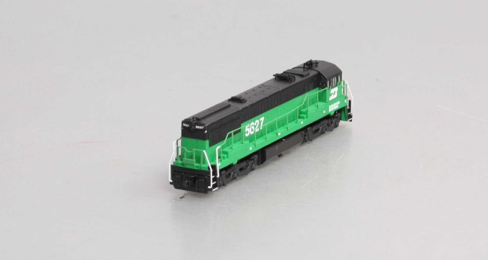 Arnold HN2217 N Burlington Northern GE U25C Phase IIIb #5627