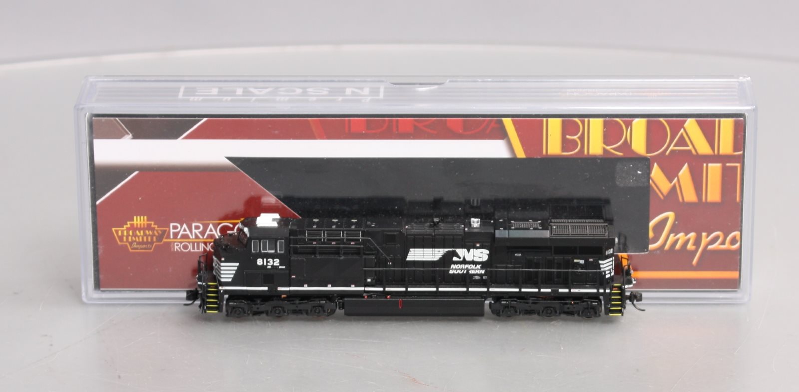 Broadway Limited 3900 N Norfolk Southern GE ES44AC Diesel Locomotive #8132