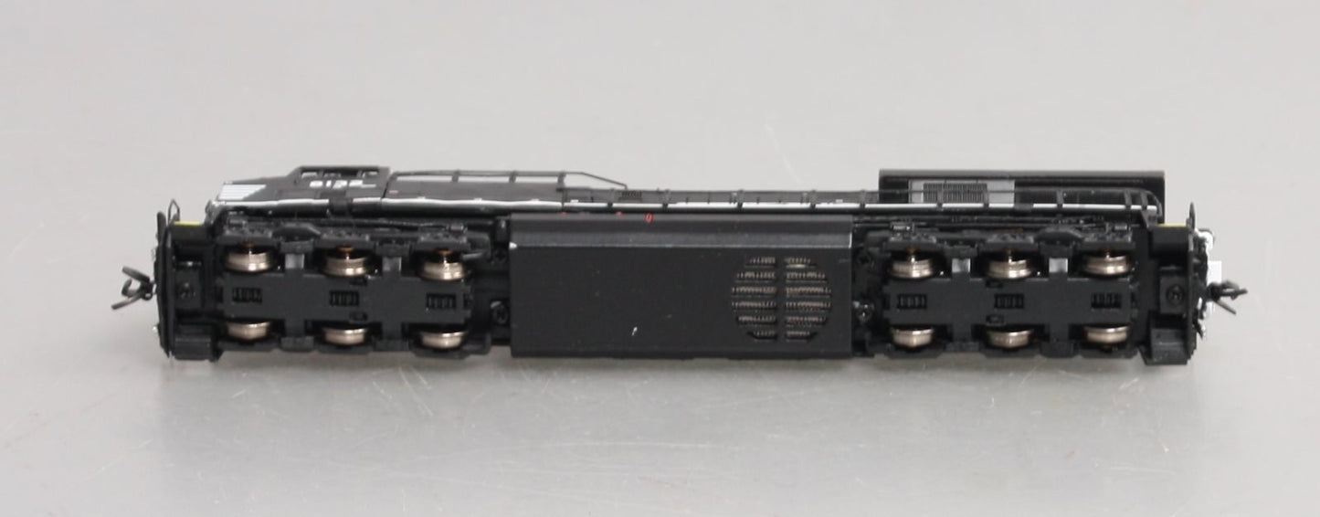 Broadway Limited 3900 N Norfolk Southern GE ES44AC Diesel Locomotive #8132