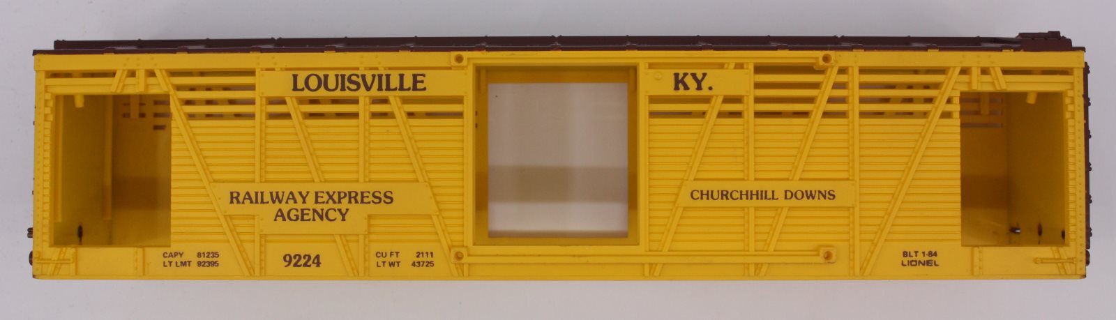 Lionel 9224-7 Yellow and Brown Horse Car Body