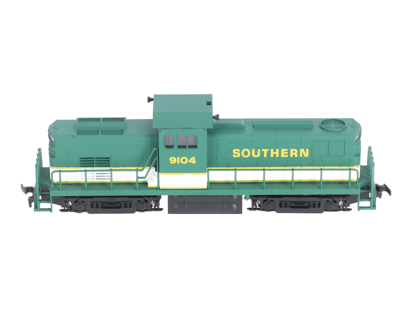 IHC 24015 HO Scale Southern Railway Alco Century 415 Diesel Locomotive #9104 LN/Box