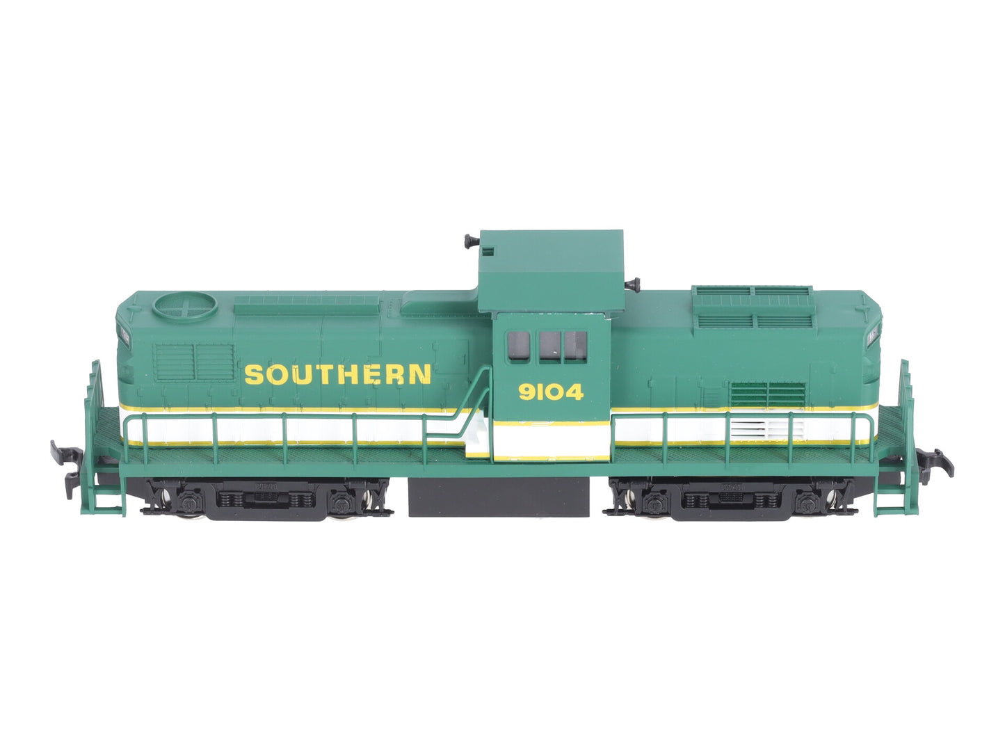 IHC 24015 HO Scale Southern Railway Alco Century 415 Diesel Locomotive #9104 LN/Box