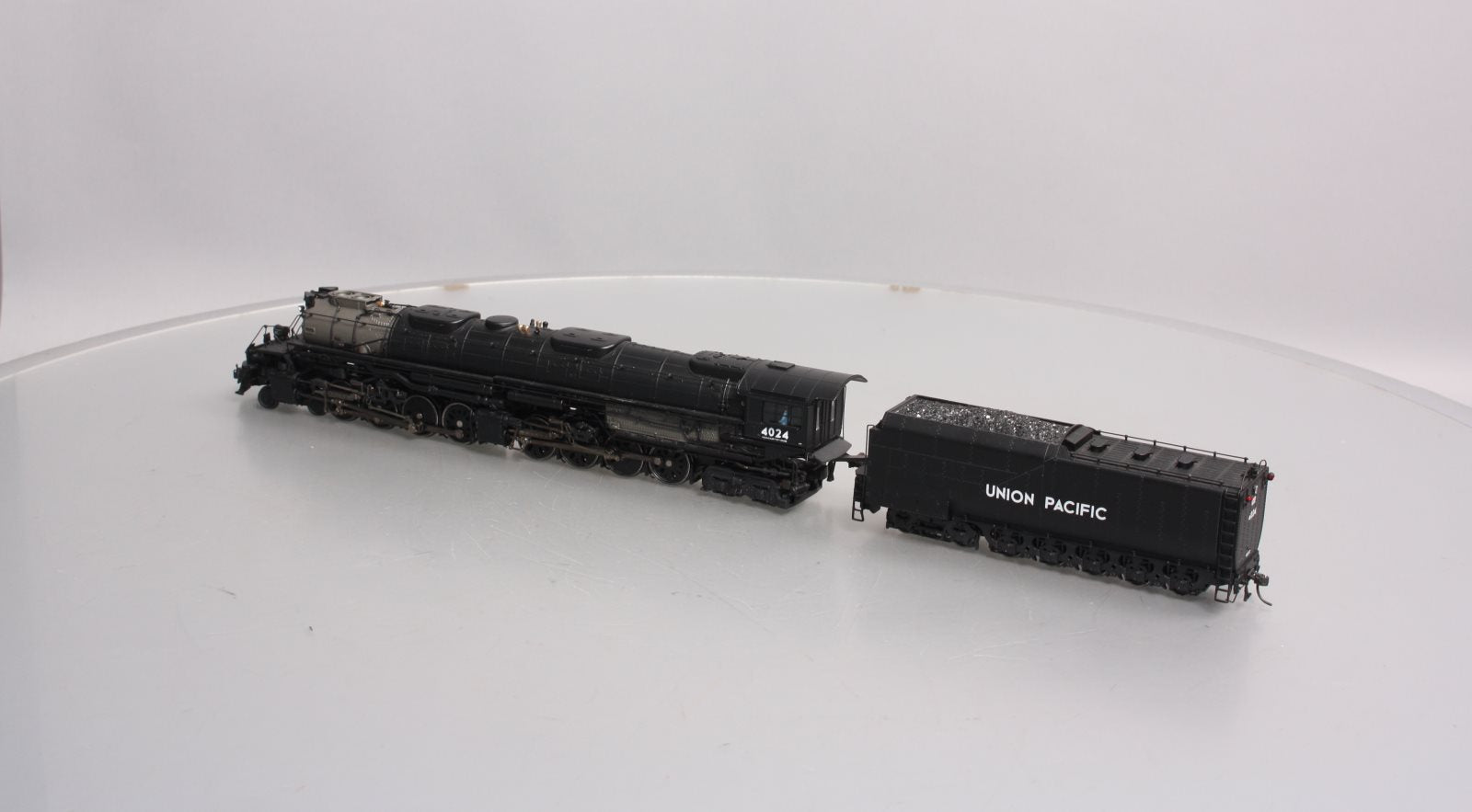 Precision Craft Models 574 HO UP Big Boy 4-8-8-4 Steam Loco. & Tender #4019