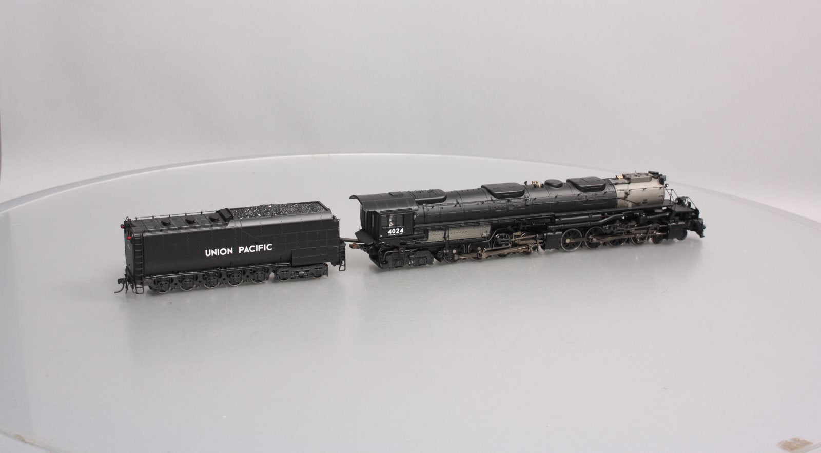 Precision Craft Models 574 HO UP Big Boy 4-8-8-4 Steam Loco. & Tender #4019