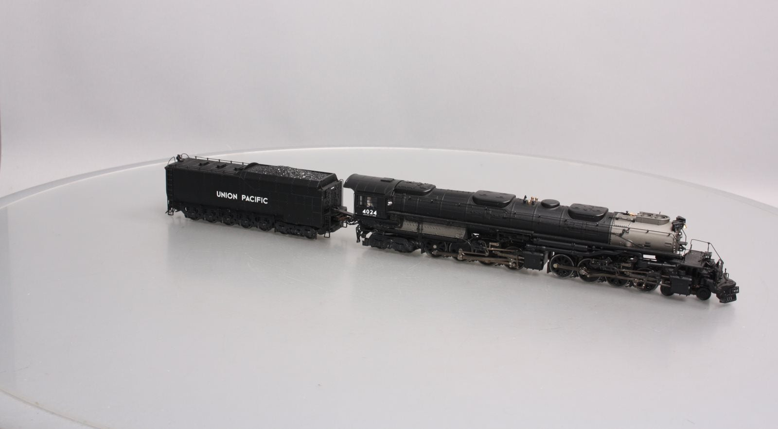 Precision Craft Models 574 HO UP Big Boy 4-8-8-4 Steam Loco. & Tender #4019