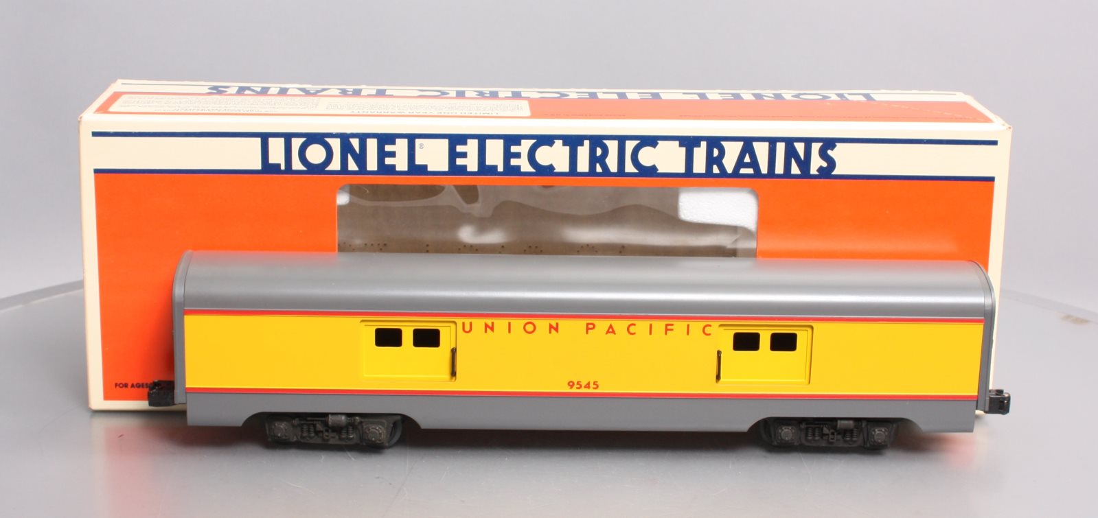 Lionel 6-9545 O Gauge Union Pacific Smooth Side Baggage Car #9545 LN/Box