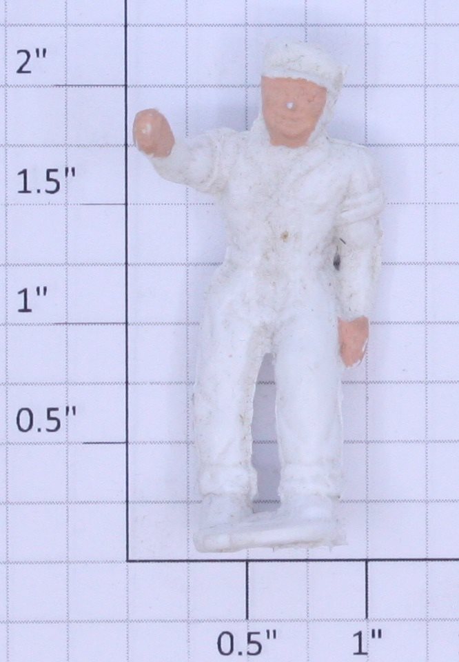 Lionel 362-73 Large White Barrel Loader Figure with Painted Face and Hands
