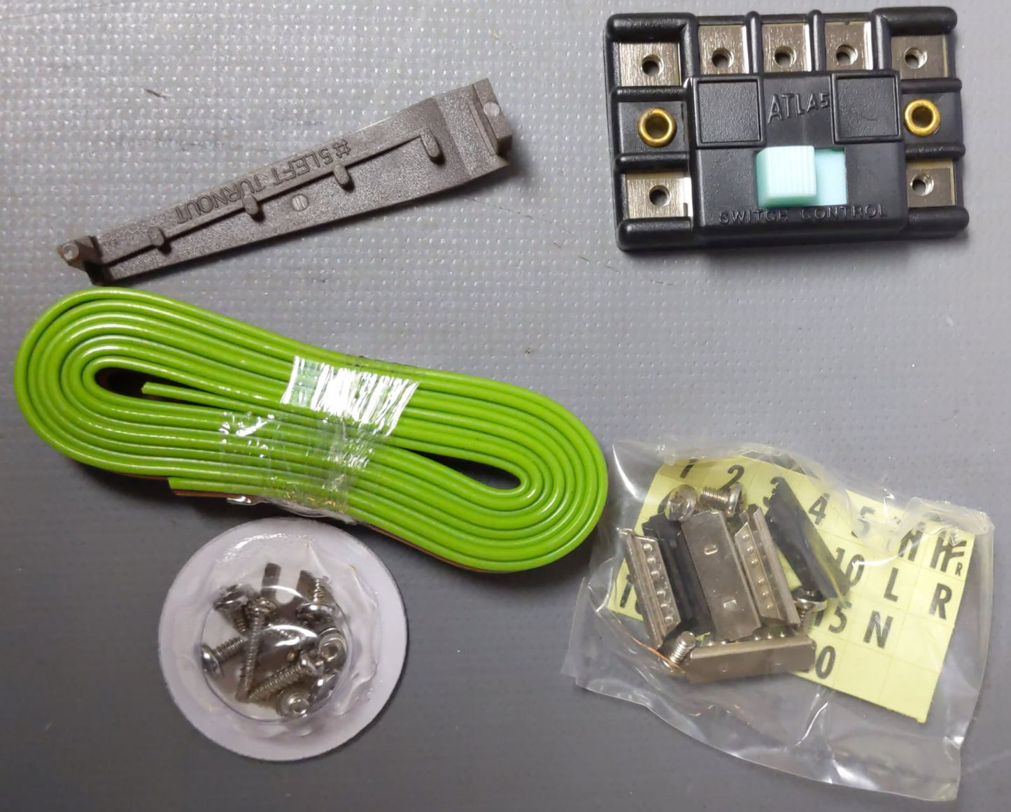 Atlas 6024 O # 5 Nickel Silver Left Hand Remote Switch Turnout