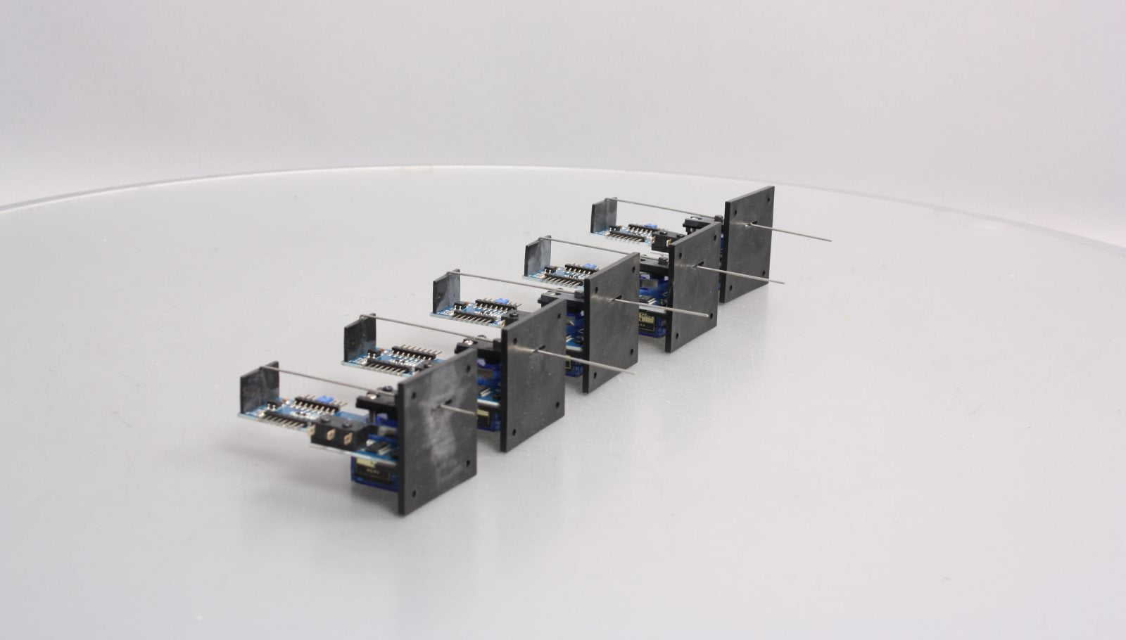 Walthers 942-501 Layout Control System Vertical Mount Switch Machine (Pack of 5)