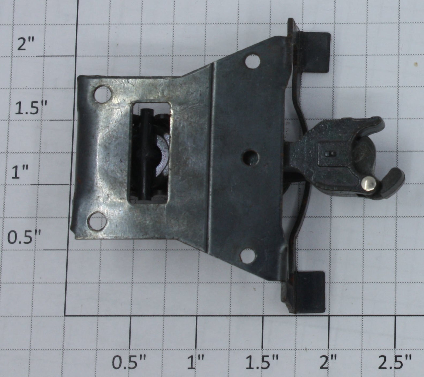 Lionel 8000-20 Coupler Bracket Assembly