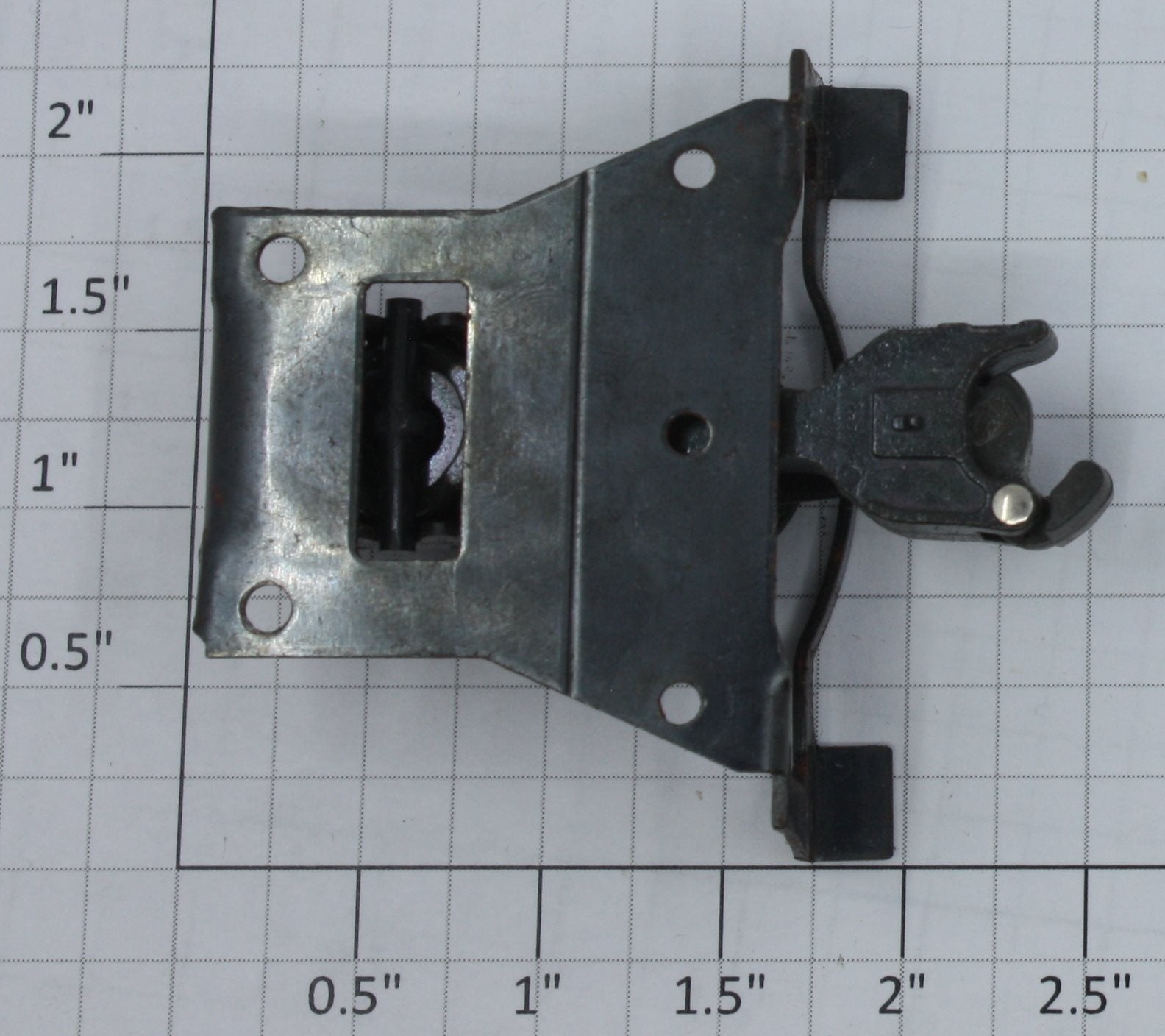 Lionel 8000-20 Coupler Bracket Assembly