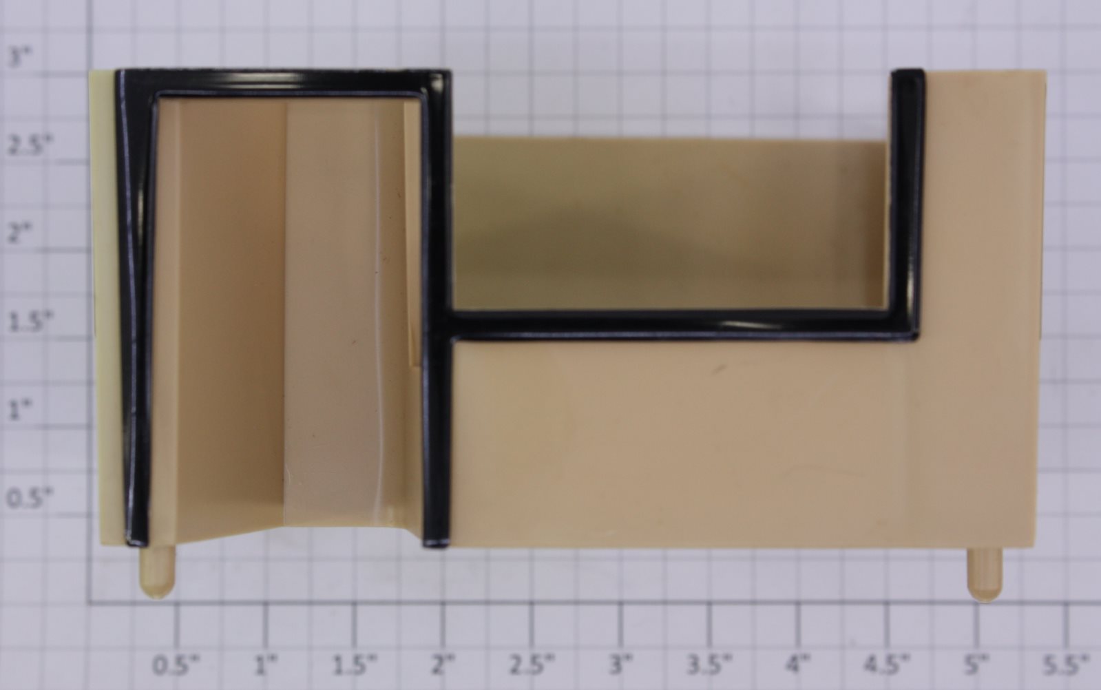 Lionel 12835-17 Tan with Black Trim Fueling Station Building