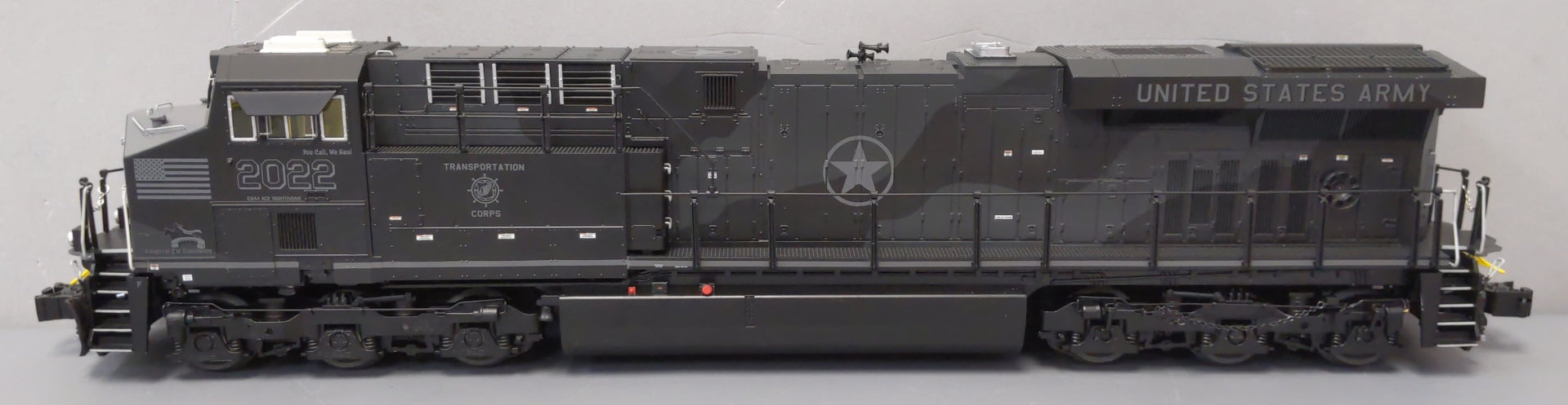 Lionel 2233503 O U.S. Armed Forces Legacy S44AC Diesel Locomotive #2022